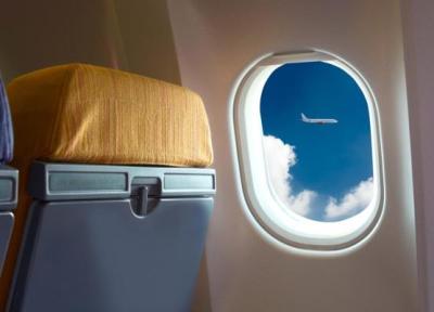 به این قسمت از پنجره هواپیما هرگز دست نزنید! ، چرا نباید سر را به پنجره هواپیما تکیه داد؟ ، سوراخ خونریزی هواپیما کجاست؟