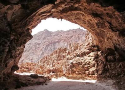 غار نمکی قشم کجاست؟